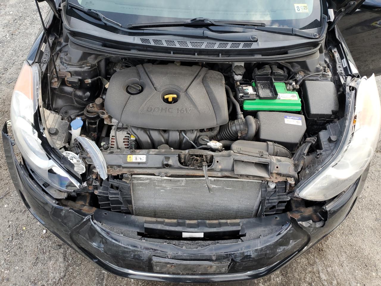 2013 Hyundai Elantra - Image 11