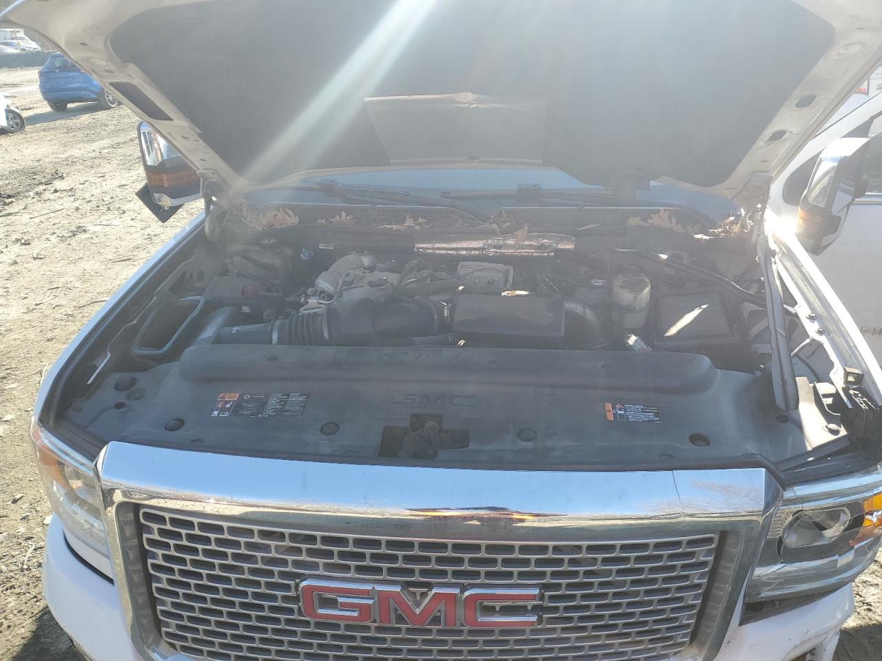 2017 GMC Sierra - Image 12