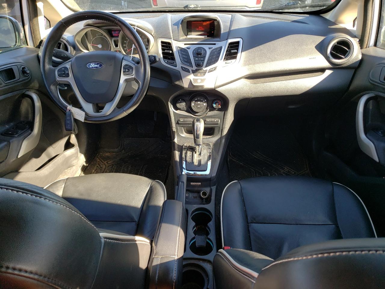 2012 Ford Fiesta - Image 8