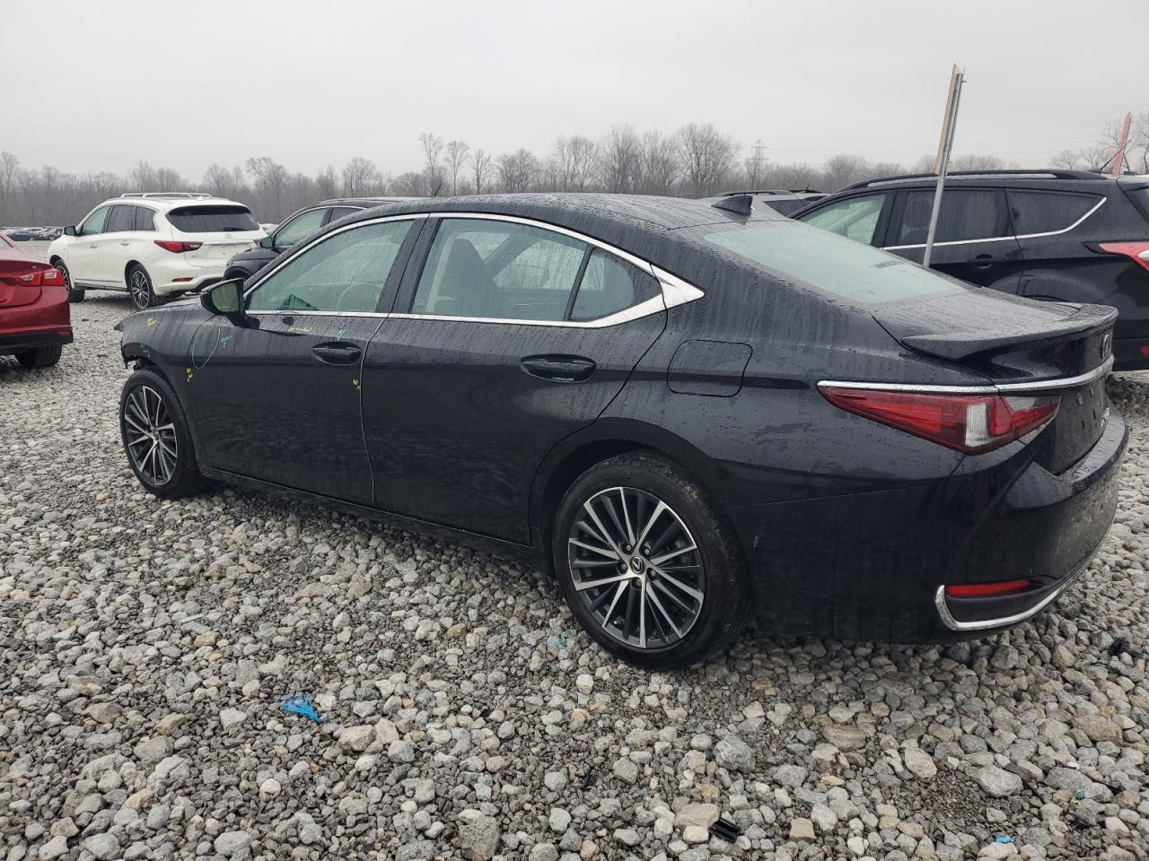2024 Lexus ES - Image 2