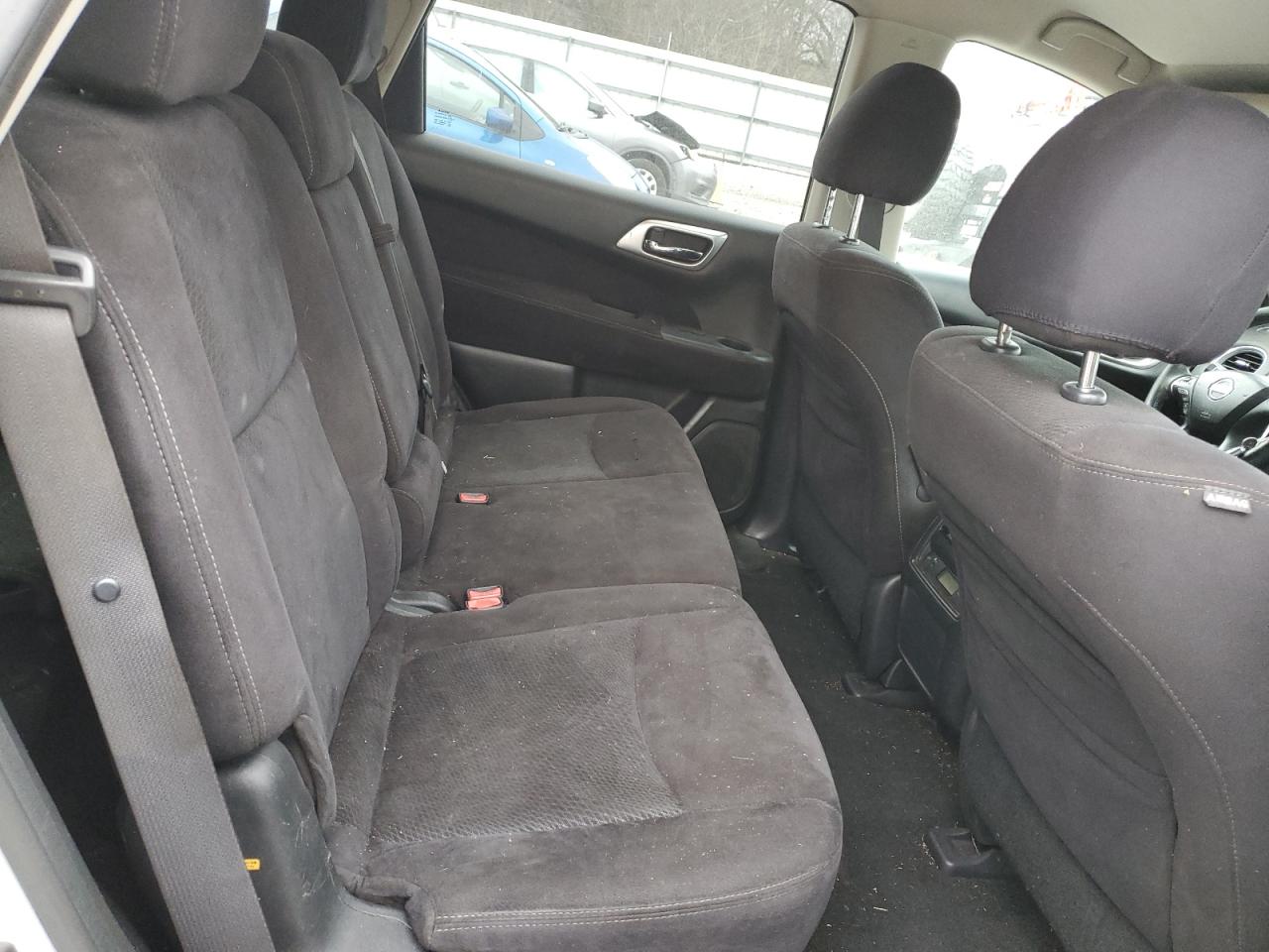 2013 Nissan Pathfinder - Image 11