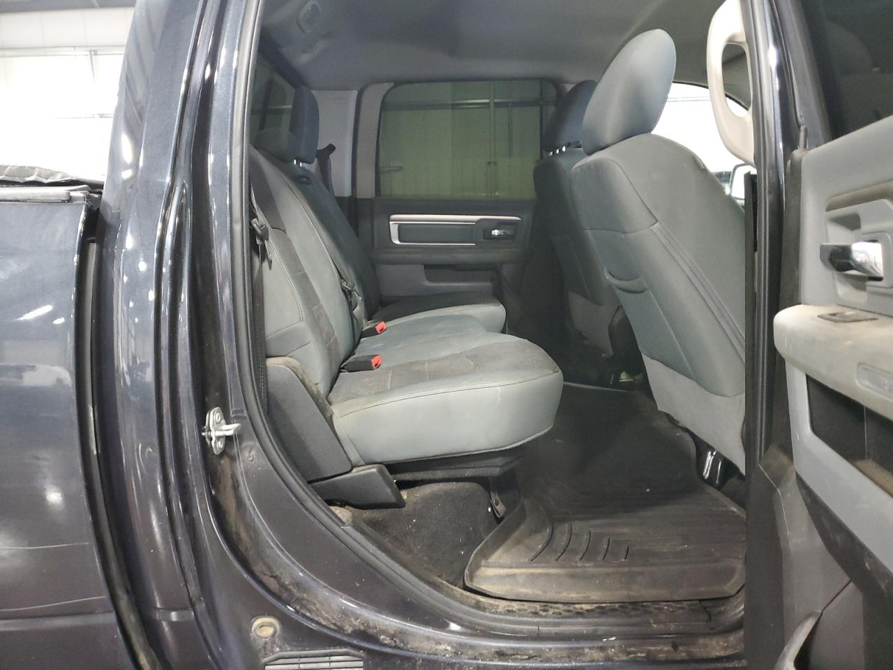 2018 RAM 1500 - Image 10