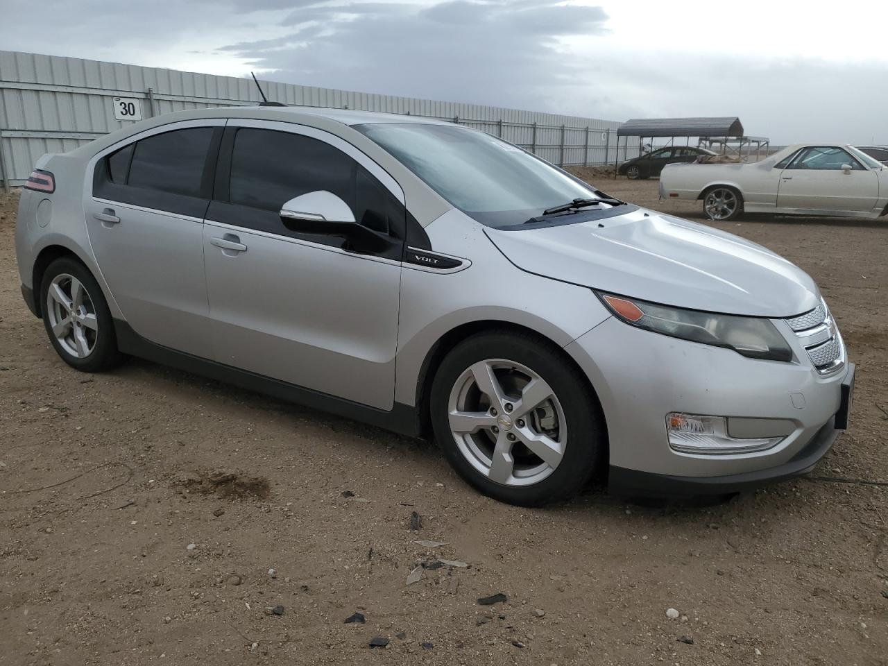 2015 Chevrolet Volt - Image 4
