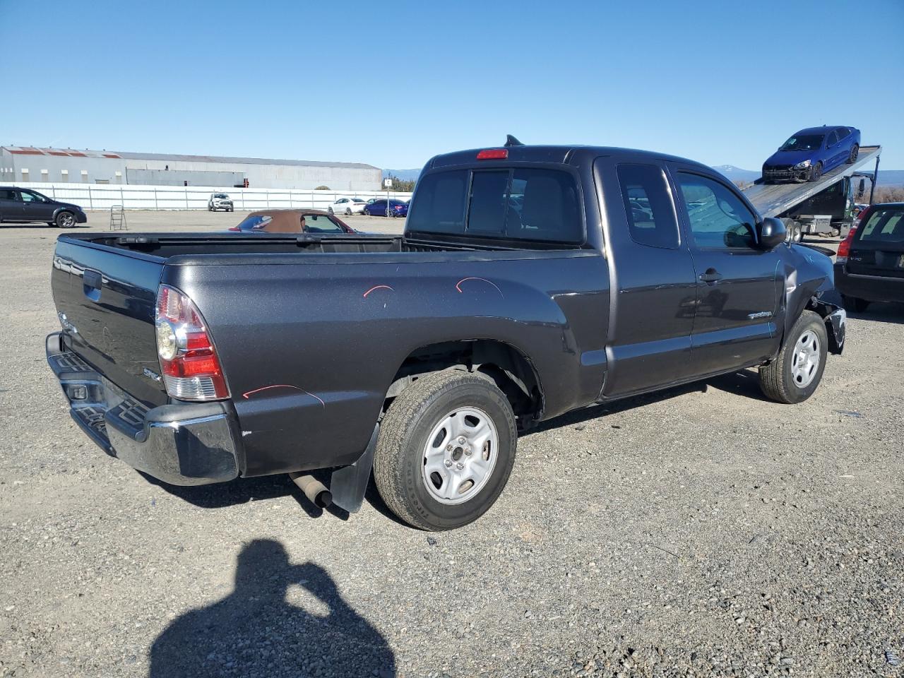 2014 Toyota Tacoma - Image 3