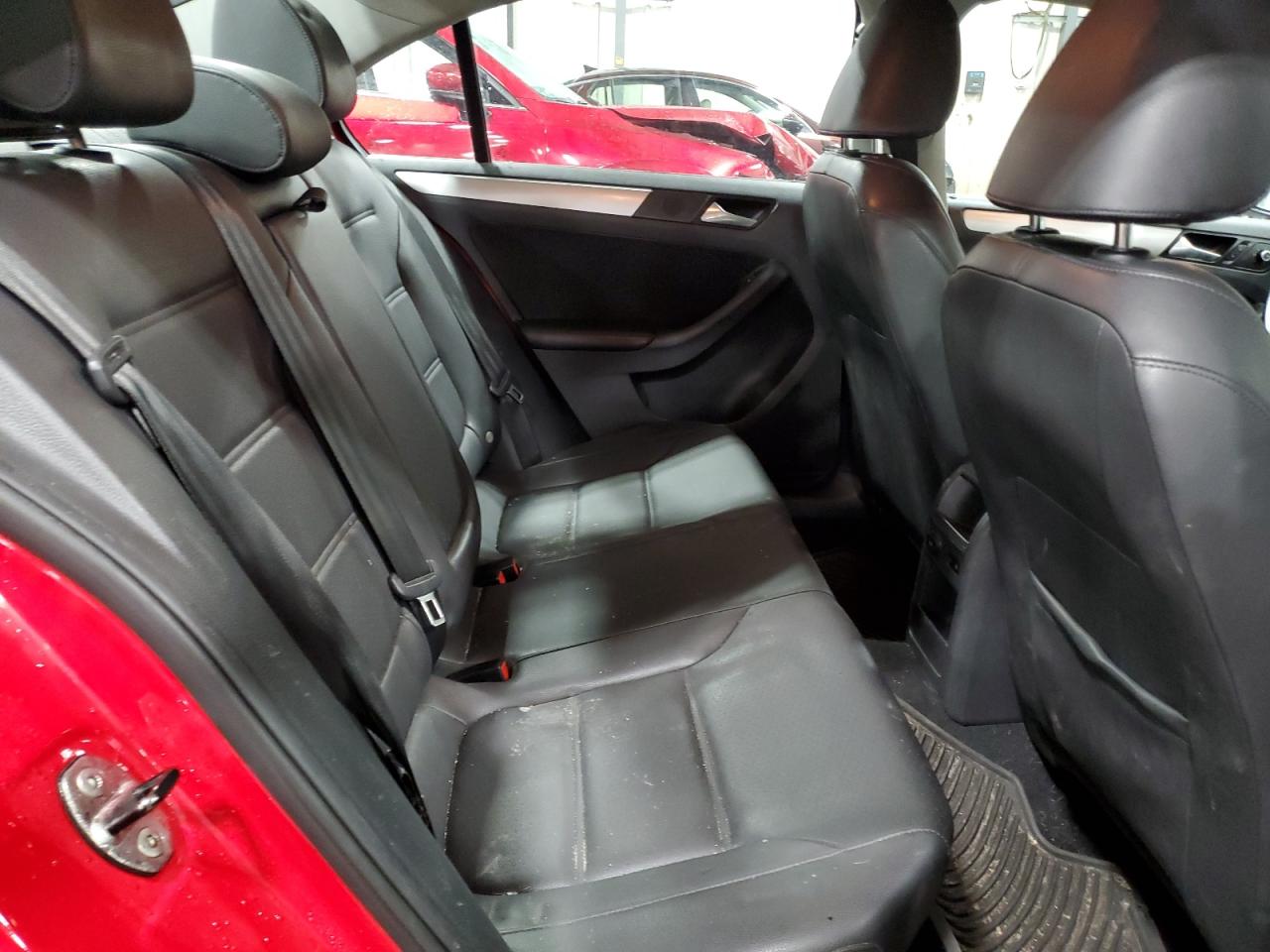 2014 Volkswagen Jetta - Image 10