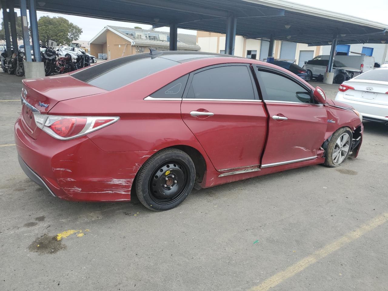 2012 Hyundai Sonata - Image 3
