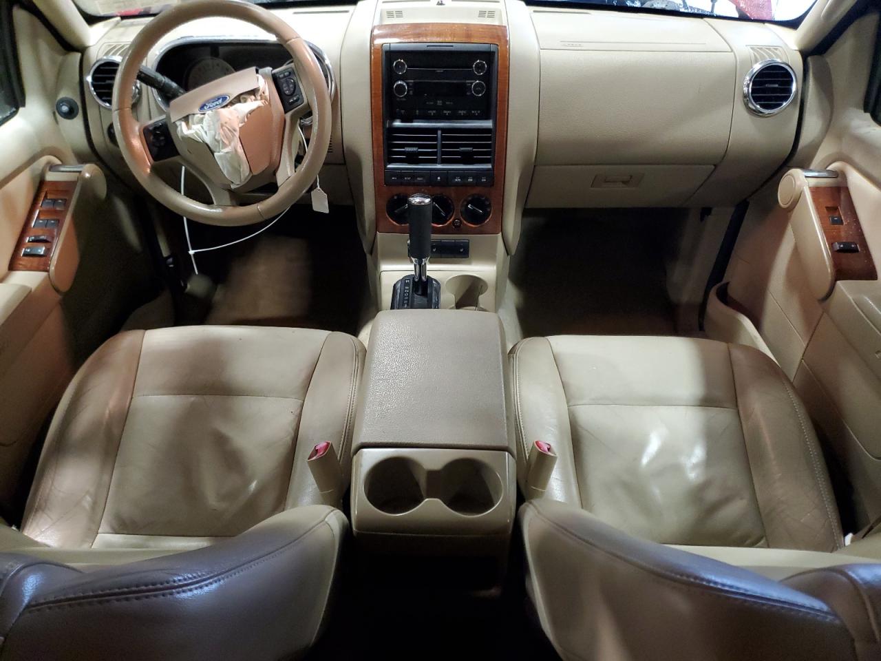 2010 Ford Explorer - Image 8