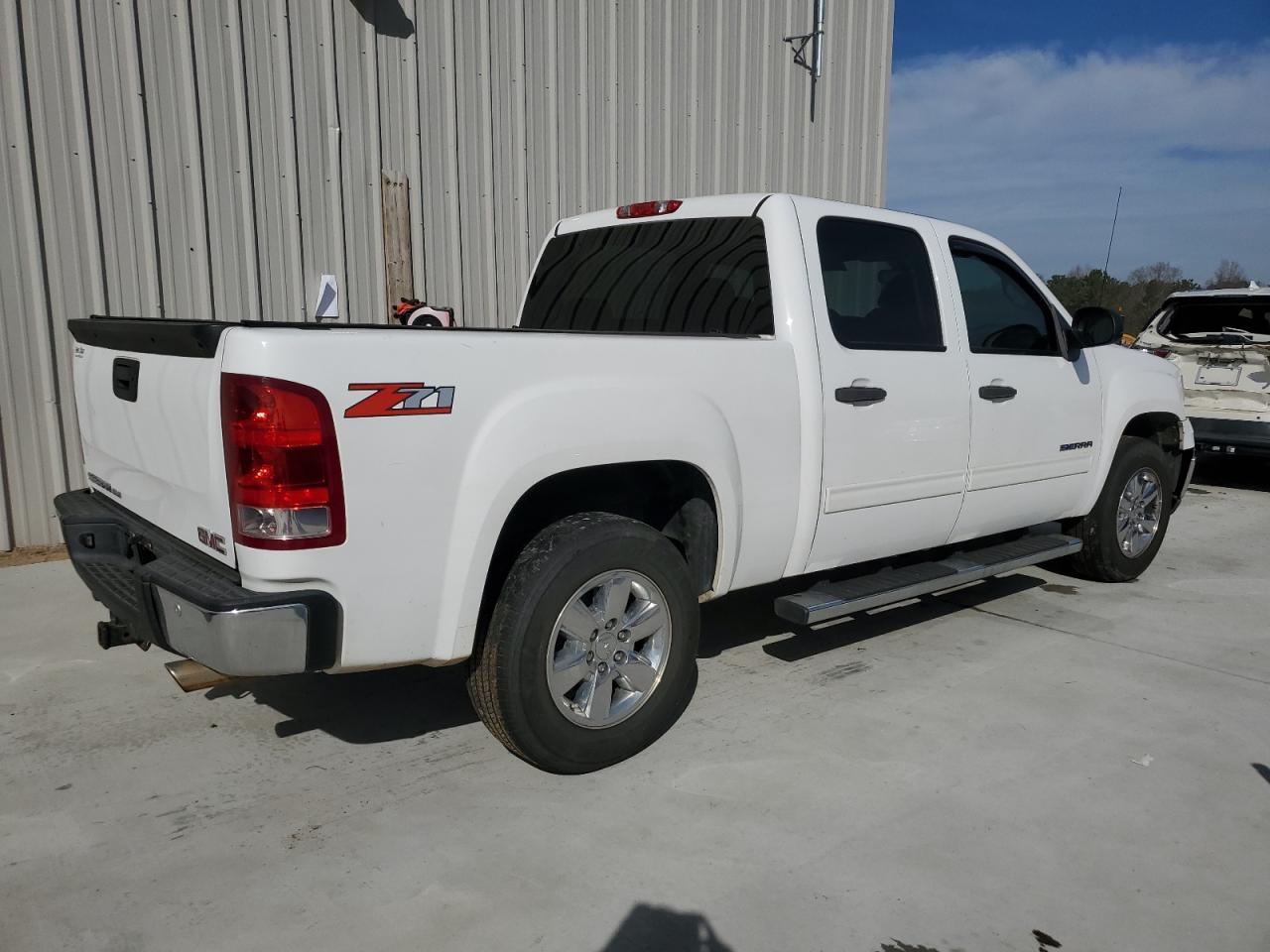 2013 GMC Sierra - Image 3