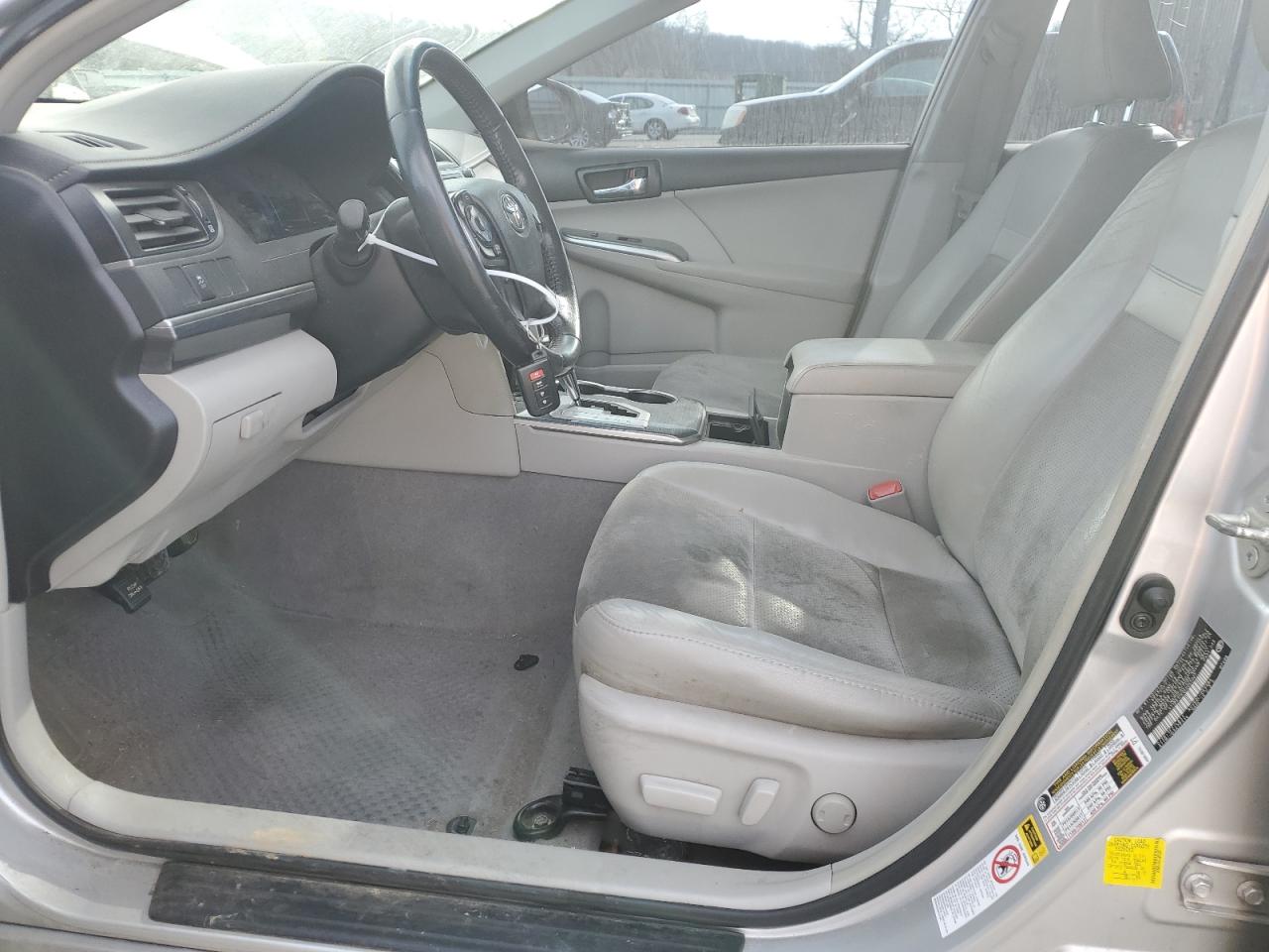 2012 Toyota Camry - Image 7