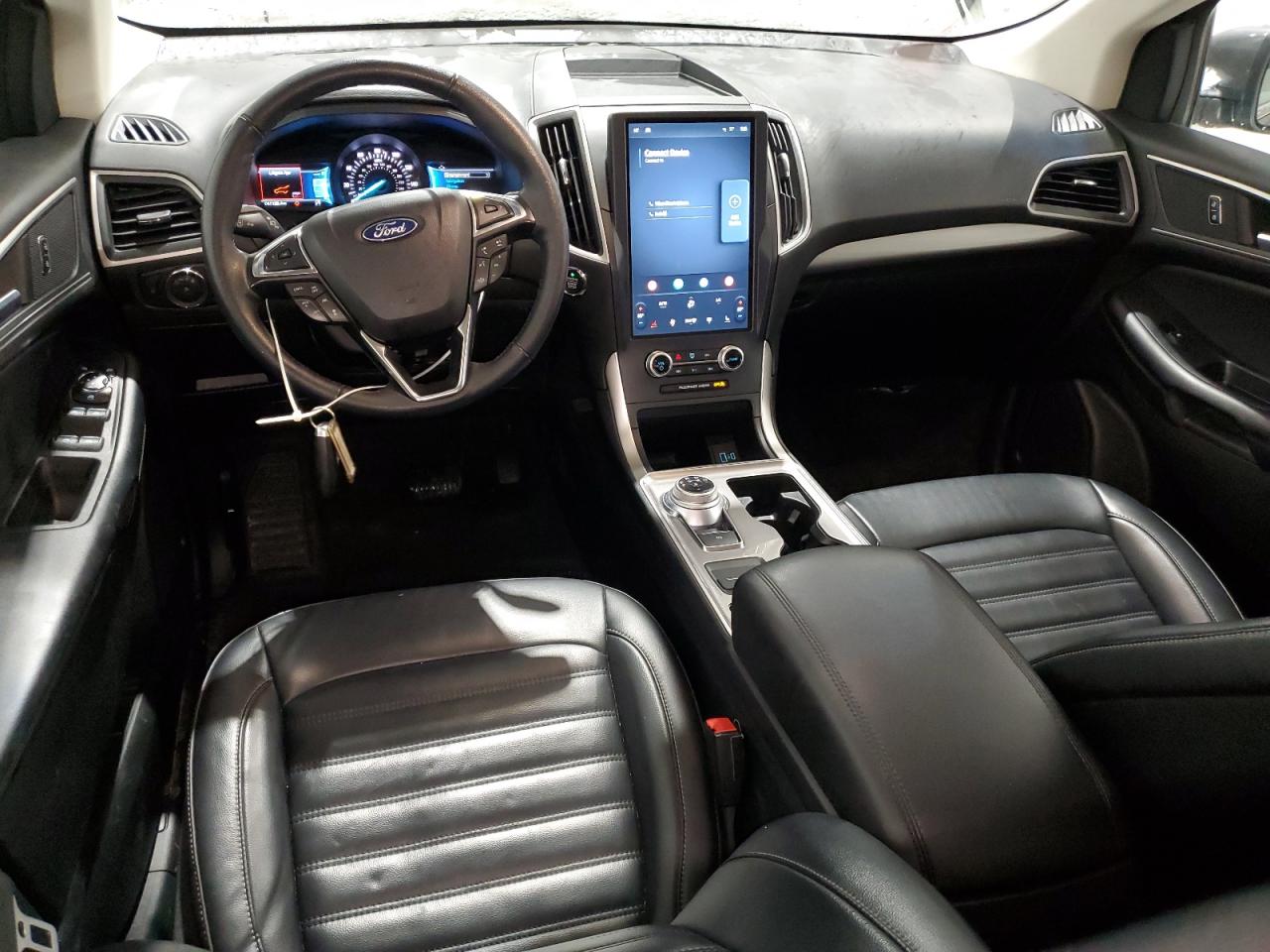 2023 Ford Edge - Image 8