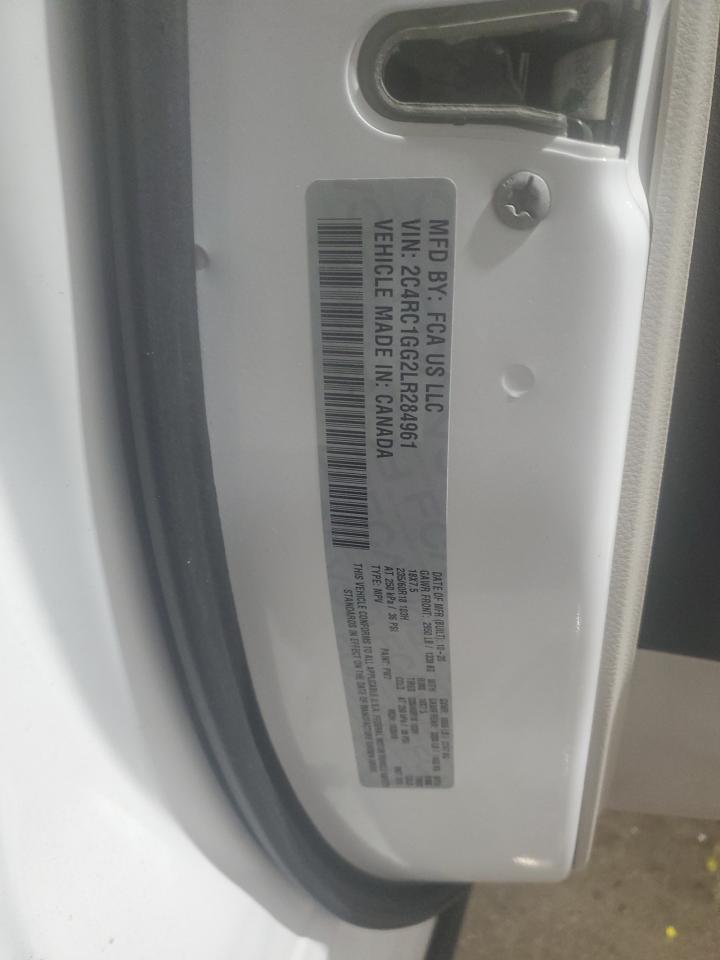2020 Chrysler Pacifica - Image 13