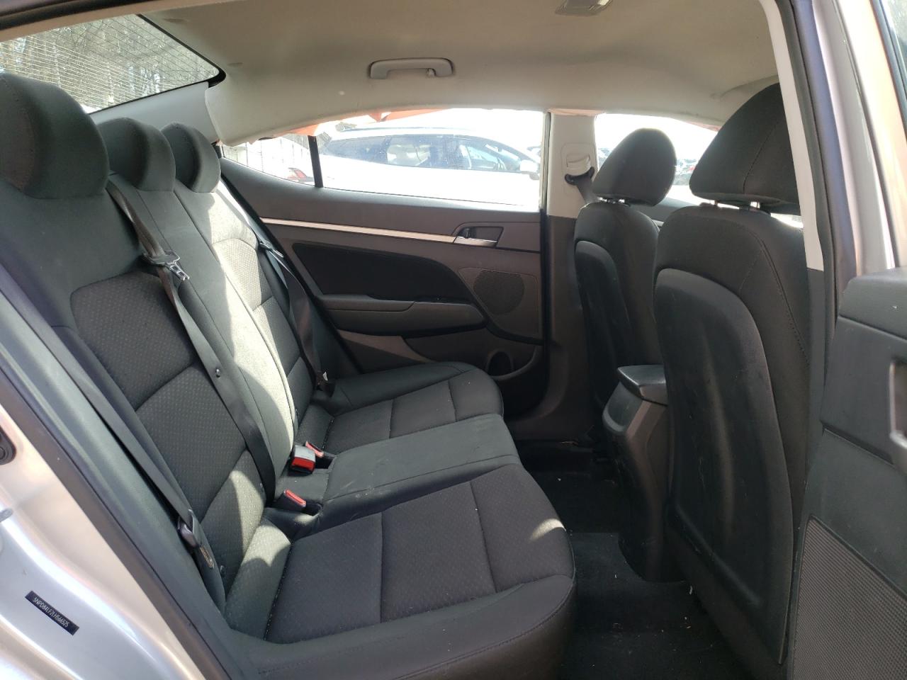 2020 Hyundai Elantra - Image 10