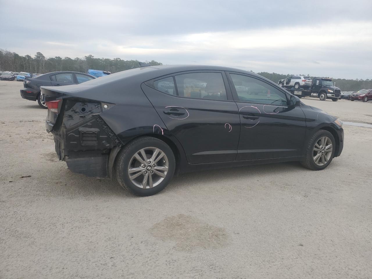 2017 Hyundai Elantra - Image 3