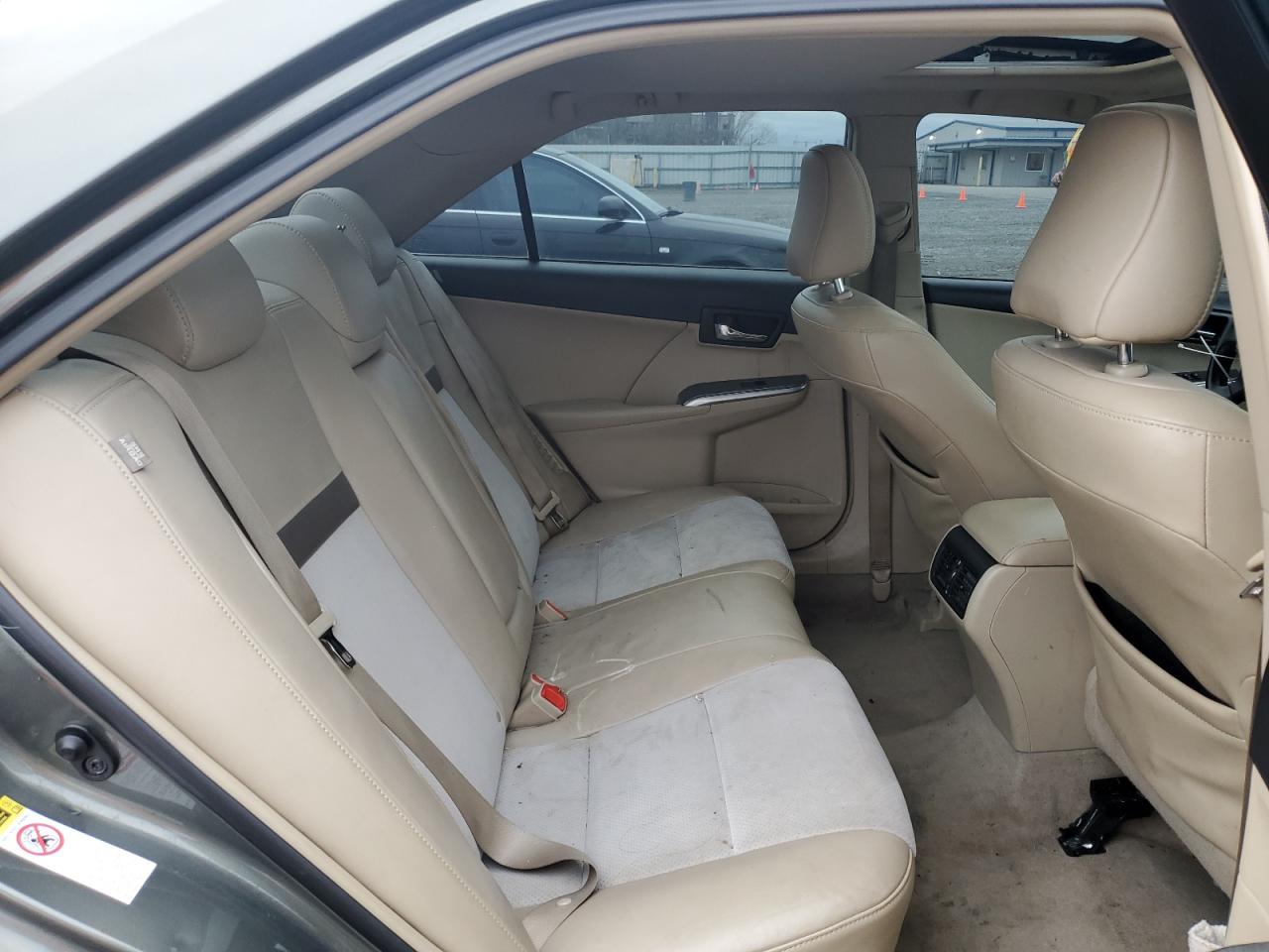2012 Toyota Camry - Image 10