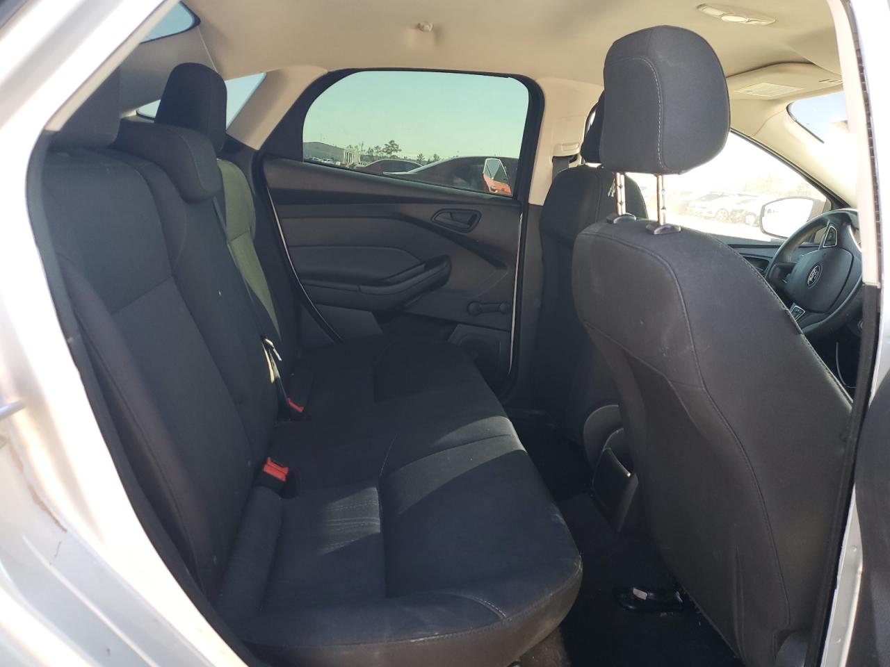 2017 Ford Focus S VIN: 1FADP3E29HL222576 Lot: 47025025