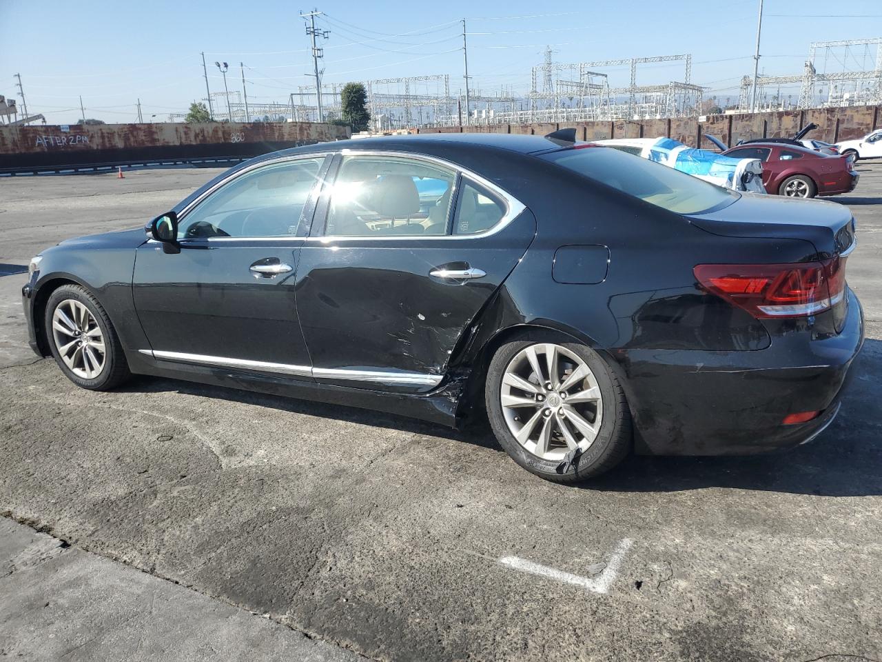 2015 Lexus LS - Image 2