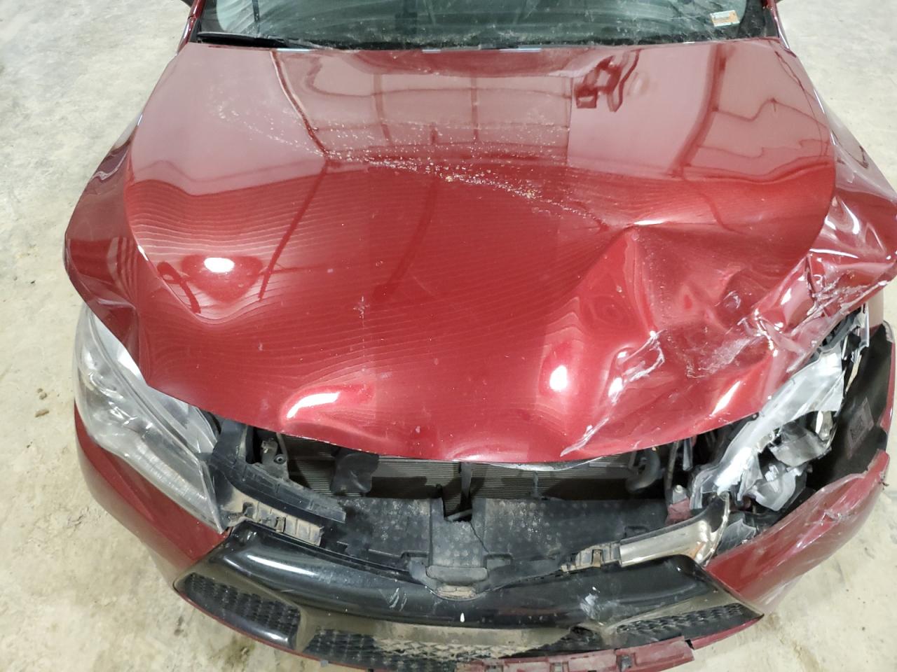 2016 Toyota Camry - Image 11