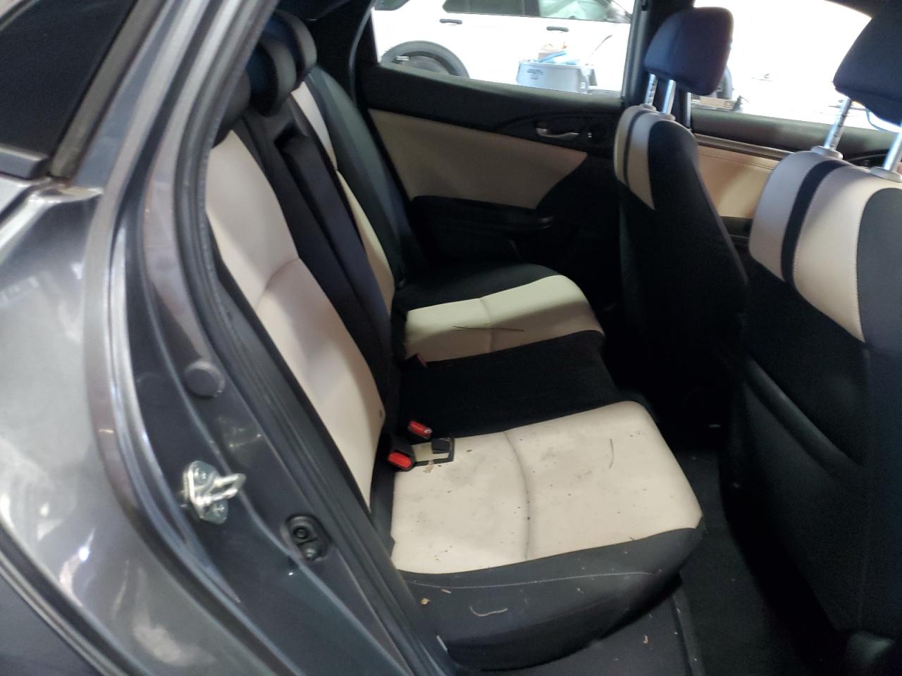 2018 Honda Civic - Image 10