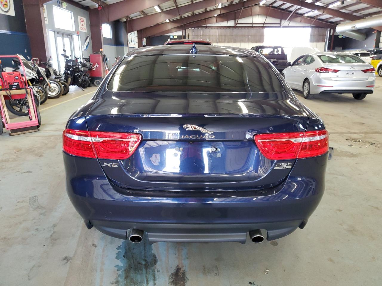 2018 Jaguar XE - Image 6