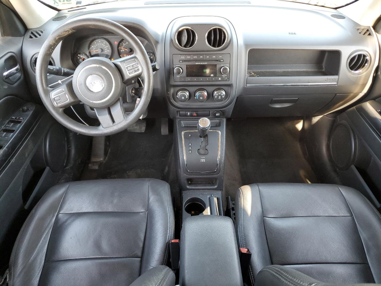 2015 Jeep Liberty (Patriot) - Image 8