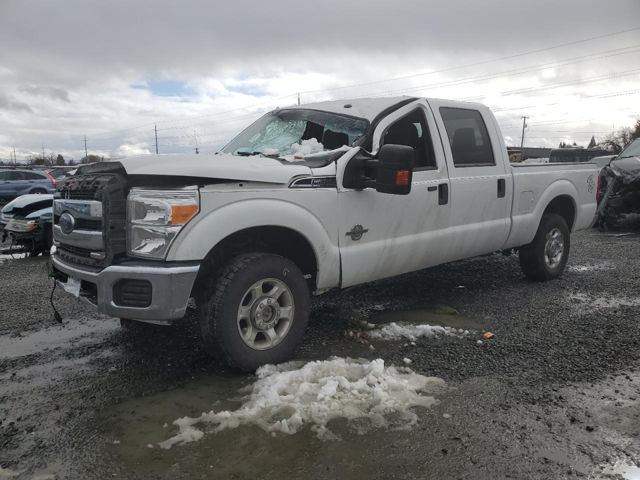 2015 Ford F250 Super Duty на продаже в Eugene, OR - Top/Roof