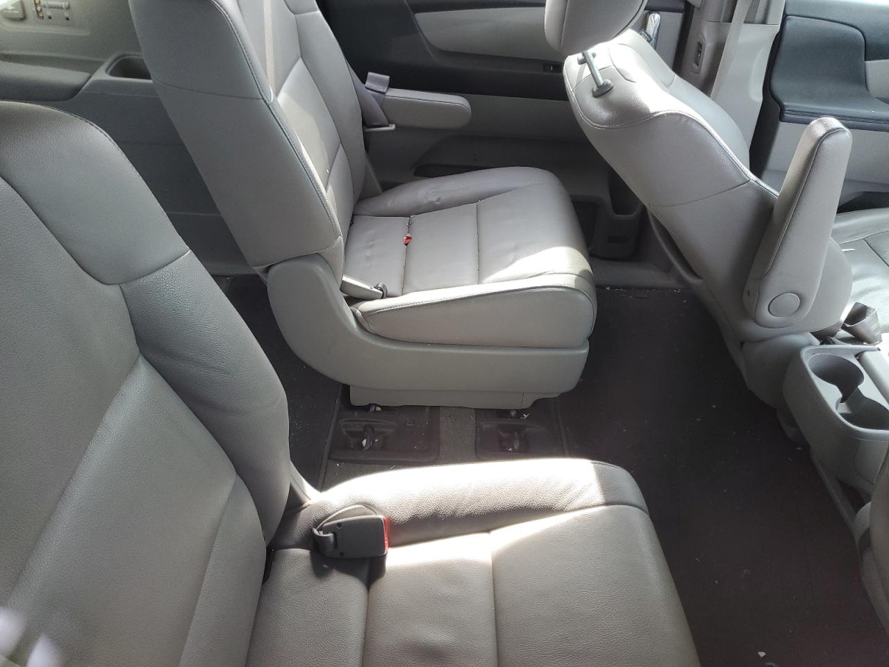 2014 Honda Odyssey - Image 11