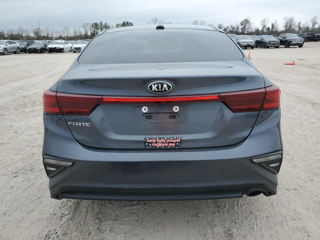 2020 Kia Forte - Image 6