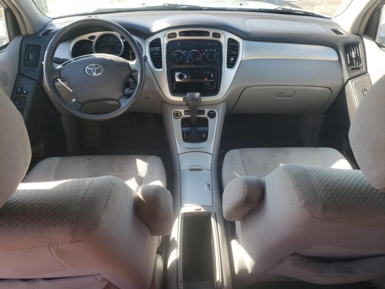 2005 Toyota Highlander - Image 8