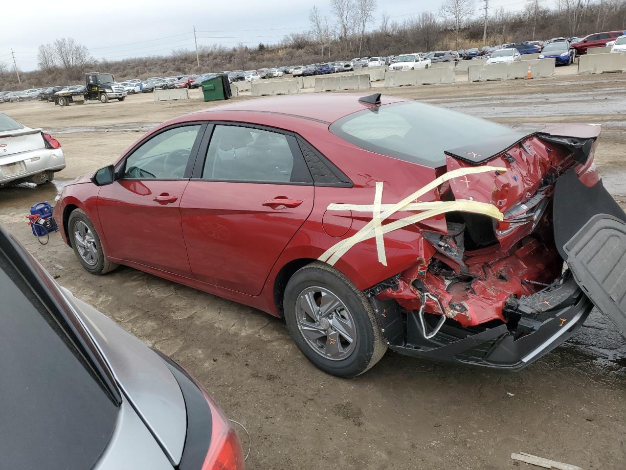 2024 Hyundai Elantra - Image 2