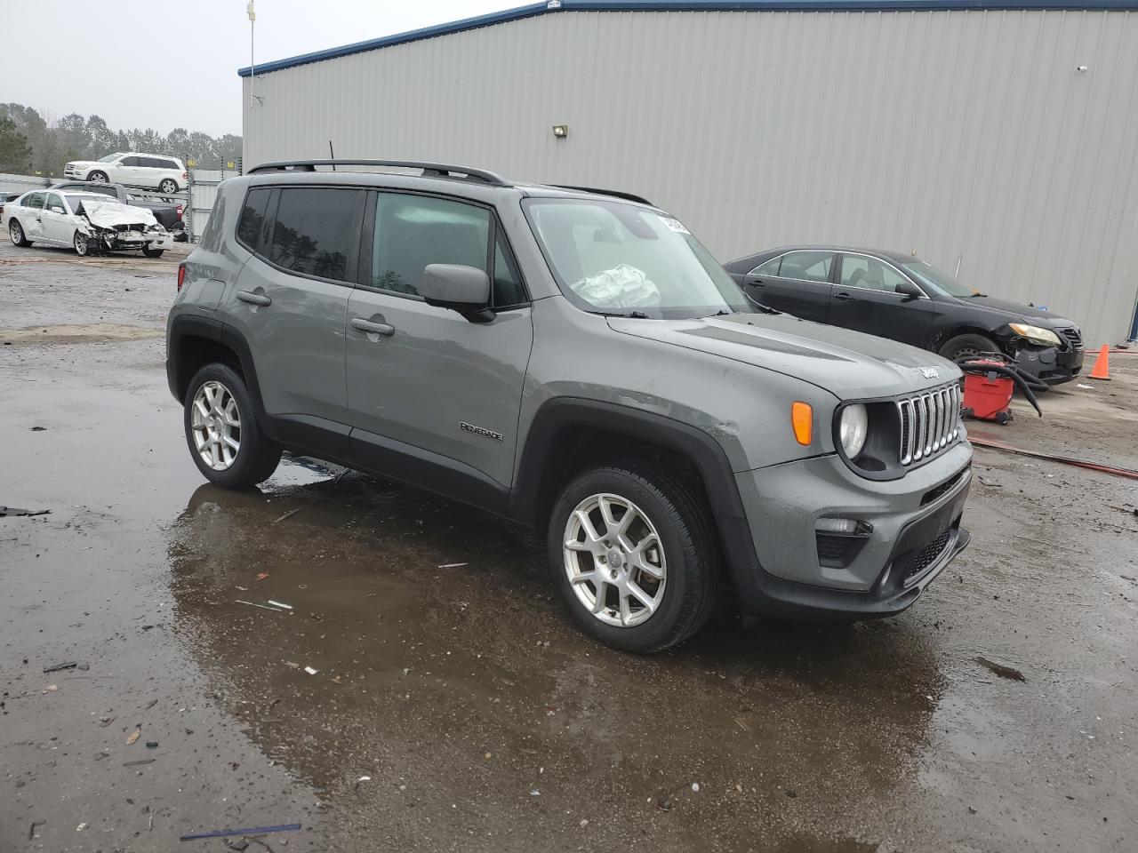 2019 Jeep Renegade - Image 4