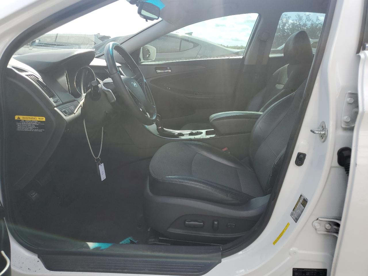 2013 Hyundai Sonata - Image 7