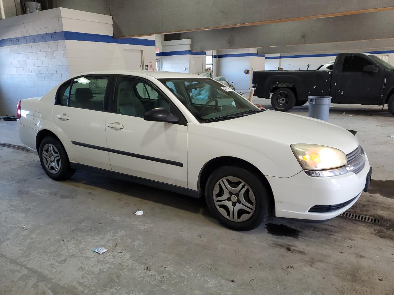 2005 Chevrolet Malibu - Image 4
