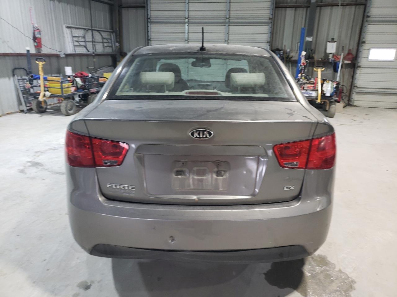 2011 Kia Forte - Image 6