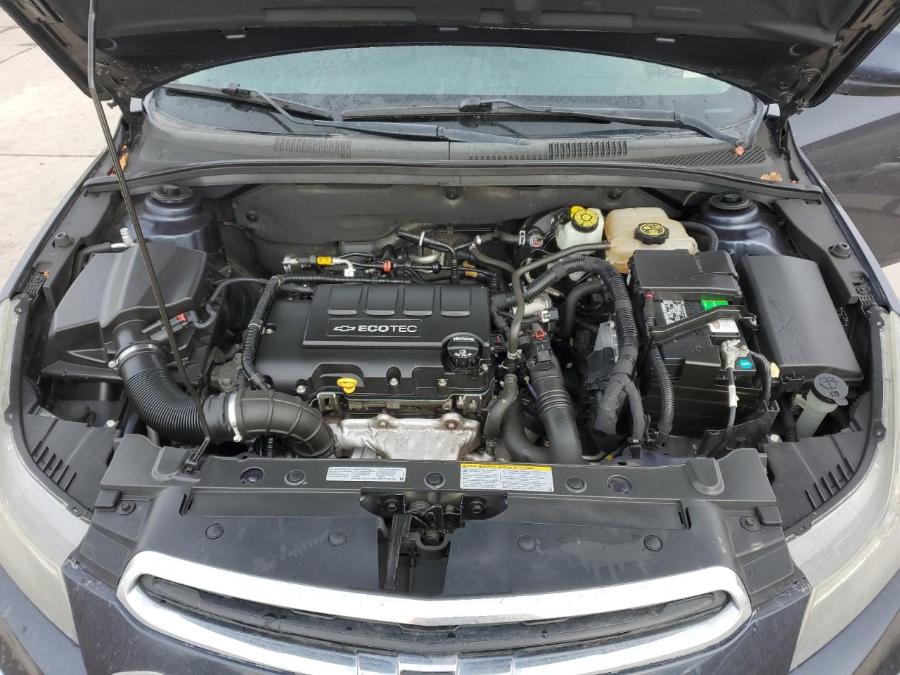 2015 Chevrolet Cruze - Image 12