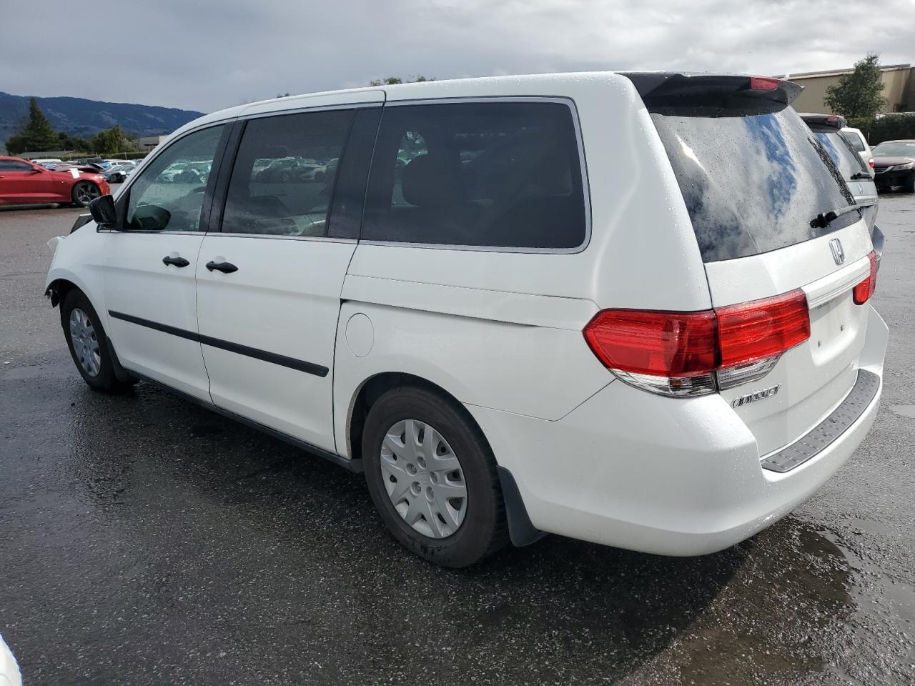 2010 Honda Odyssey - Image 2