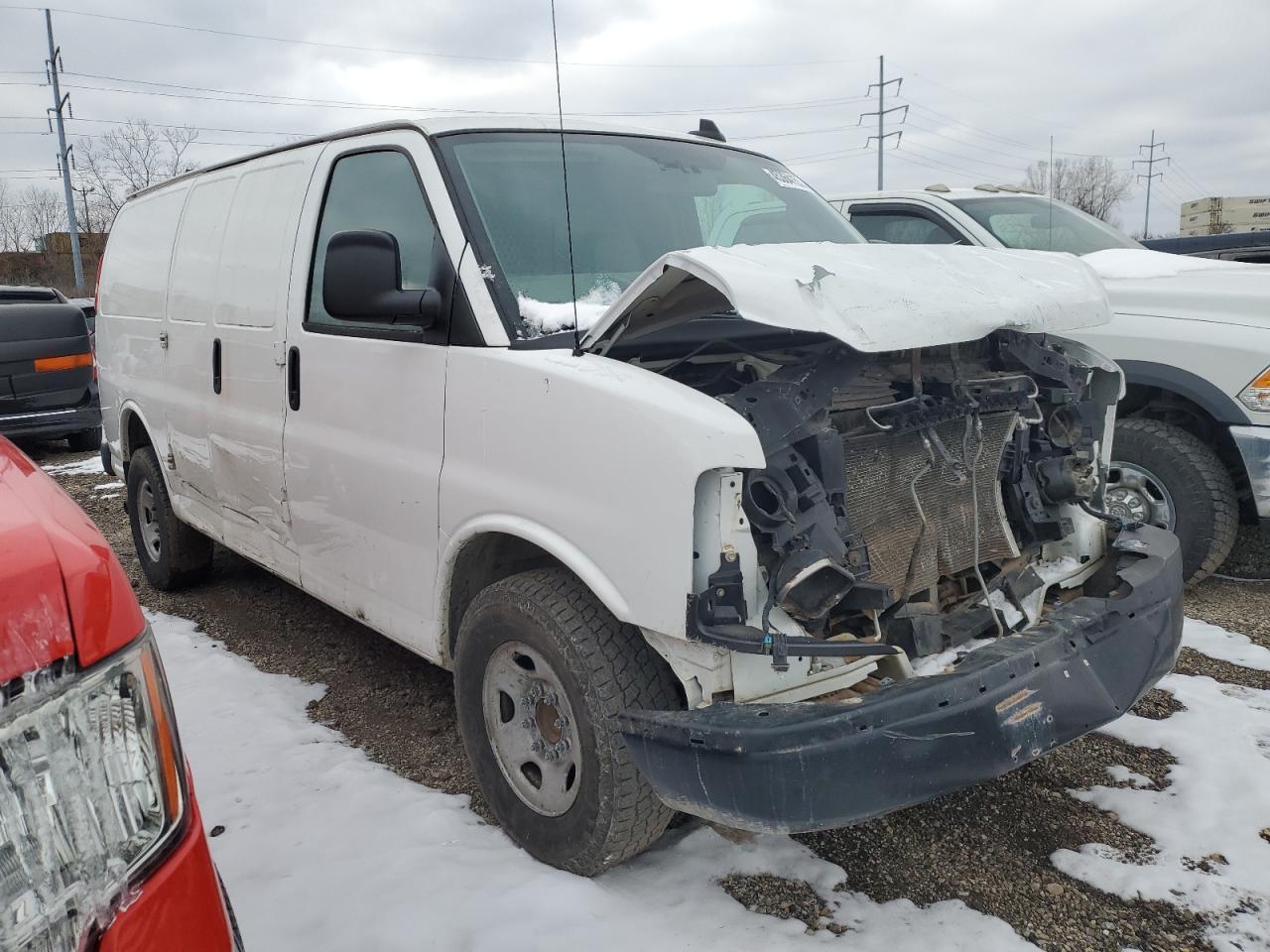 2016 Chevrolet Express - Image 4