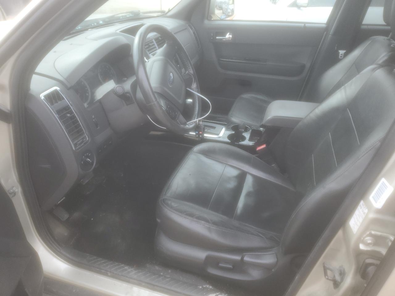 2010 Ford Escape - Image 7