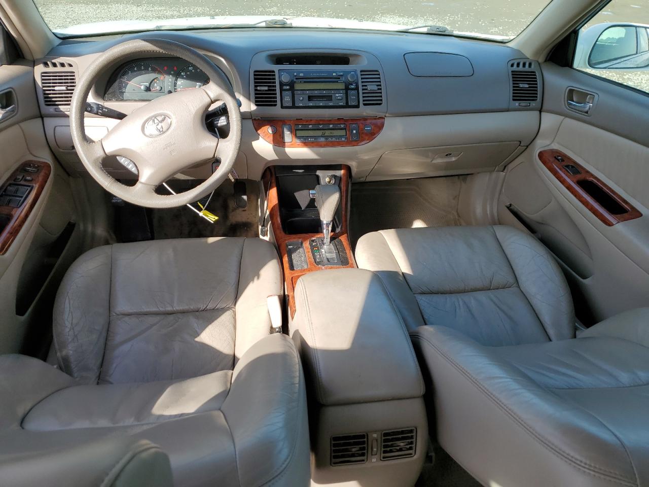 2002 Toyota Camry - Image 8
