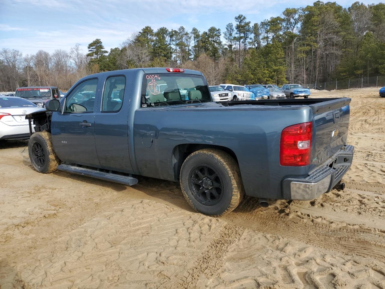 2011 Chevrolet Silverado - Image 2
