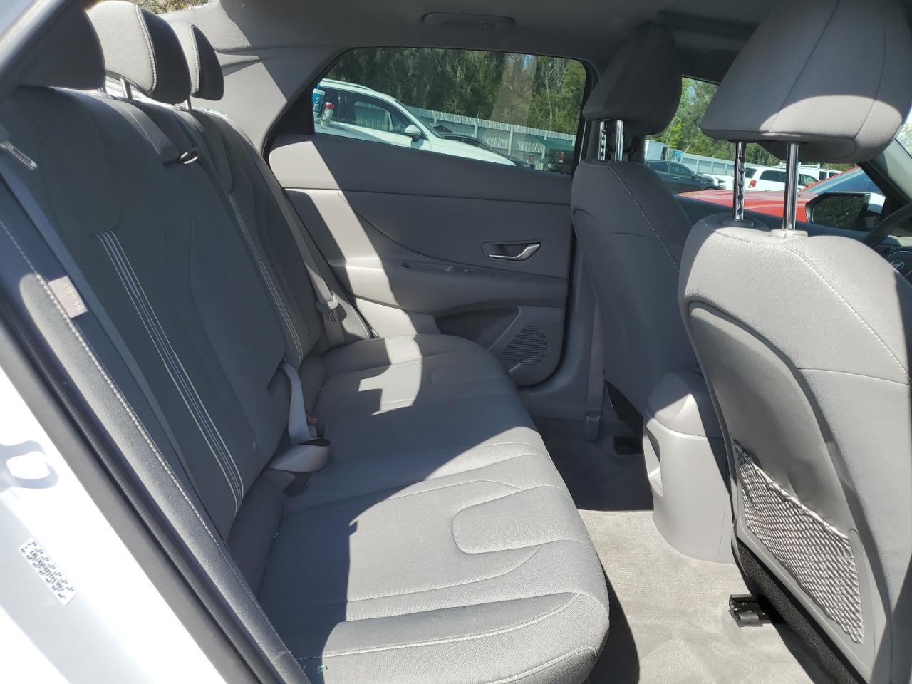 2024 Hyundai Elantra - Image 10