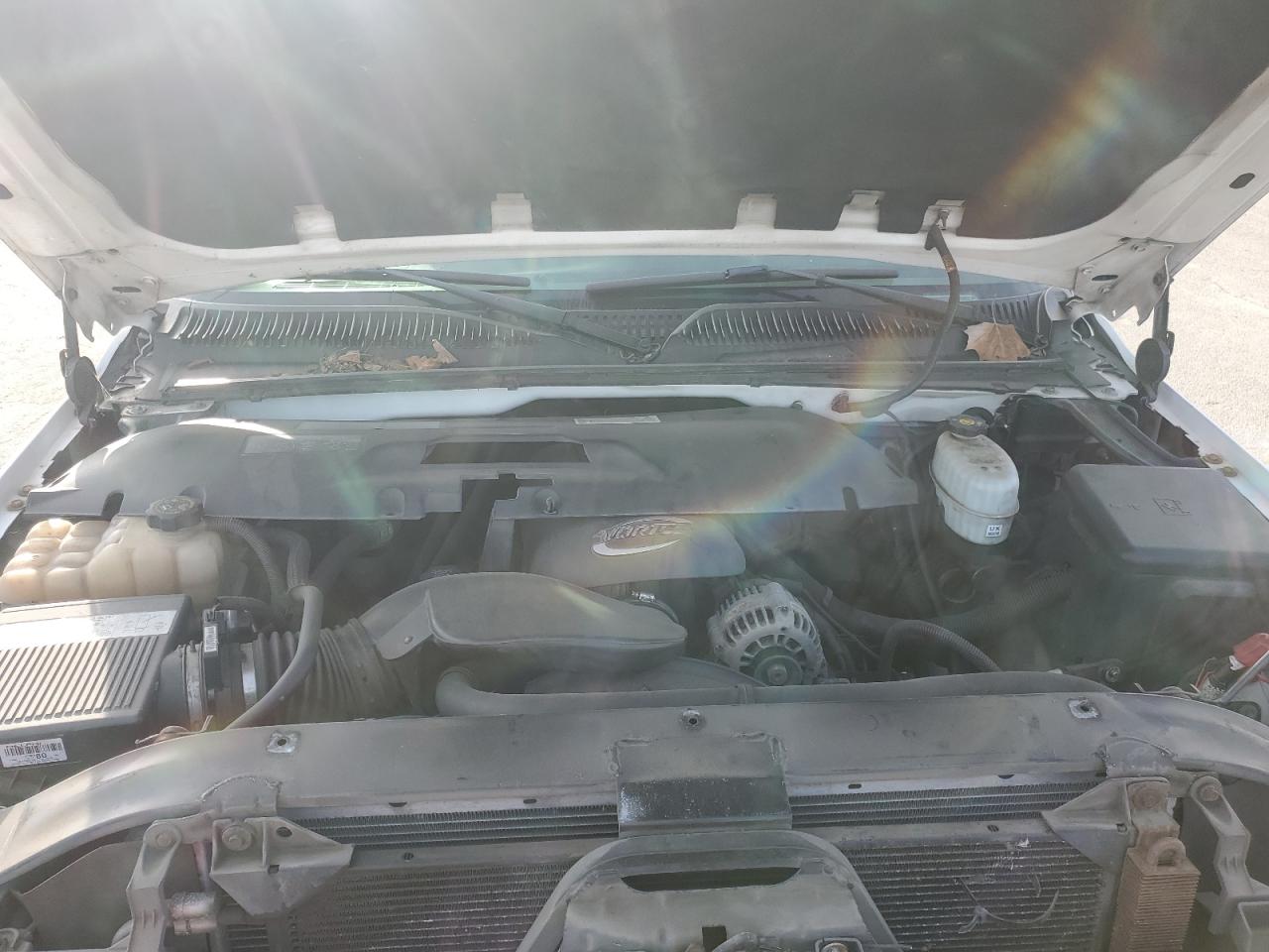 2005 GMC Sierra - Image 11