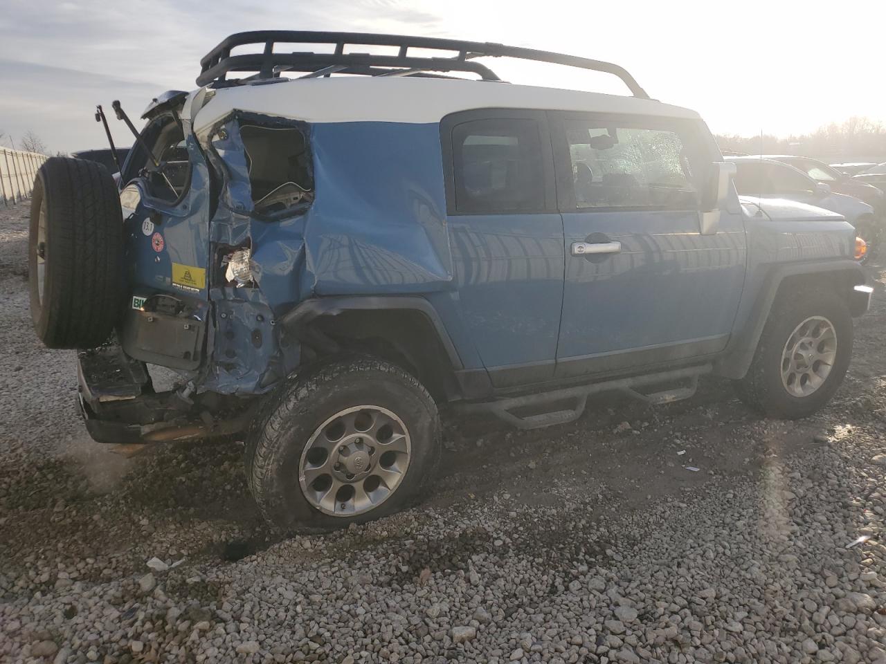 2011 Toyota FJ Cruiser - Image 3