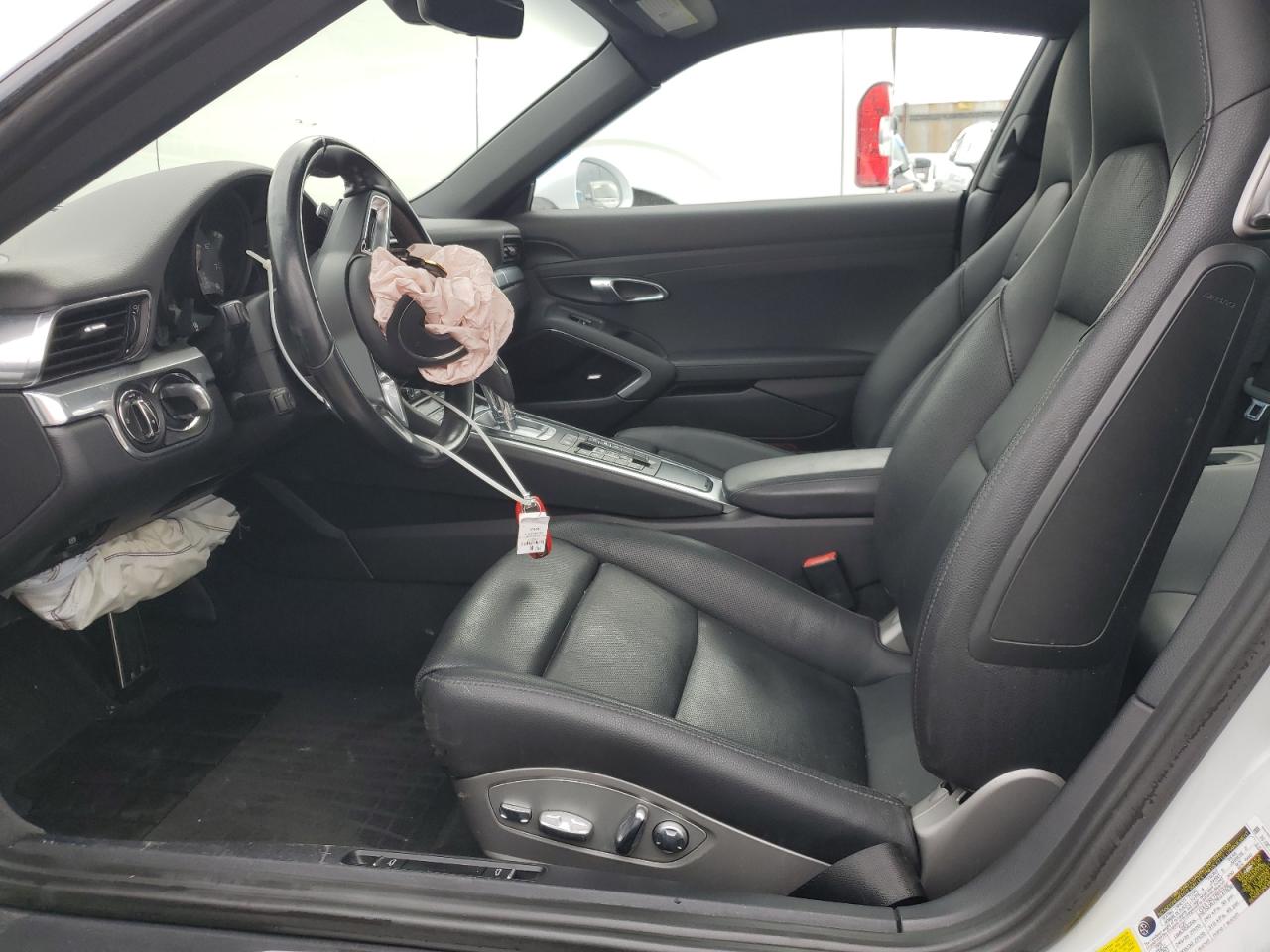 2018 Porsche 911 - Image 7