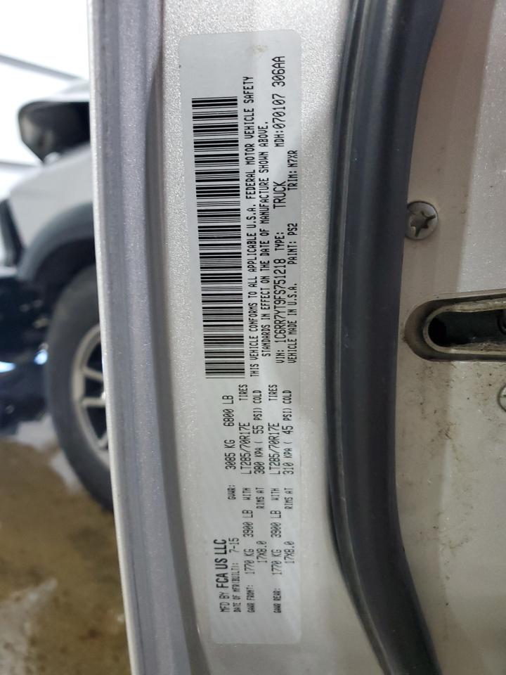 2015 RAM 1500 - Image 12