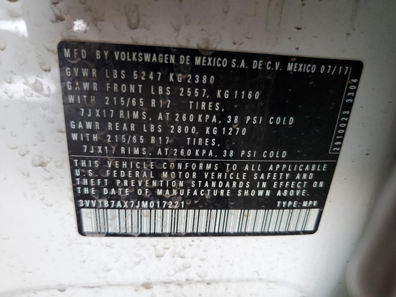 2018 Volkswagen Tiguan - Image 15