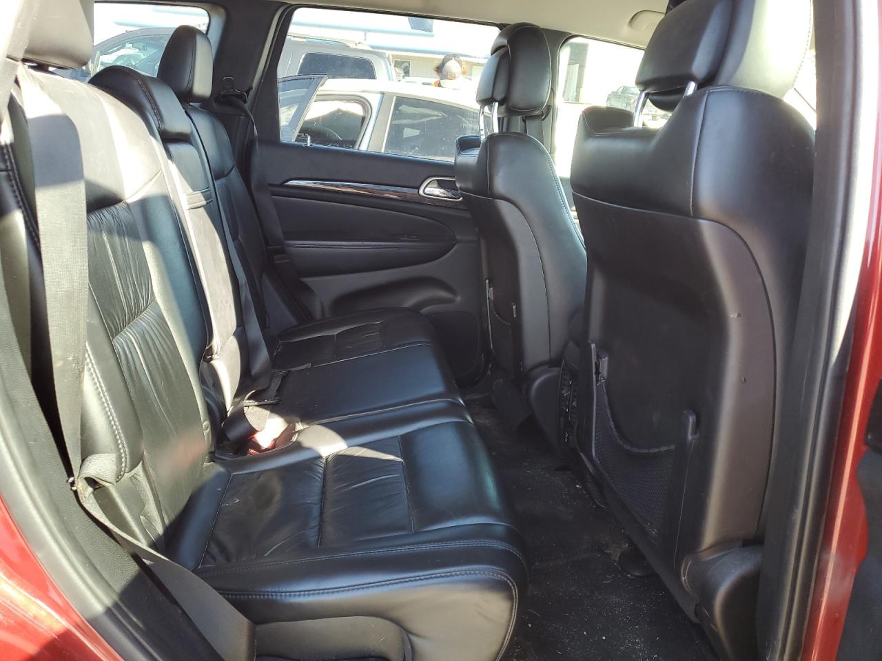 2011 Jeep Grand Cherokee - Image 11