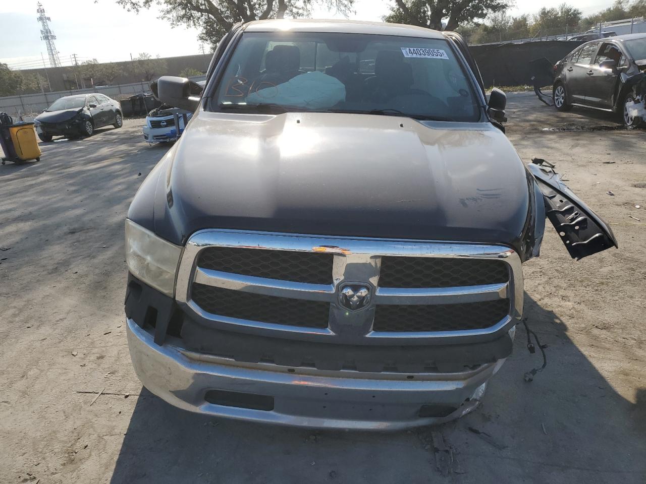 2015 RAM 1500 - Image 5