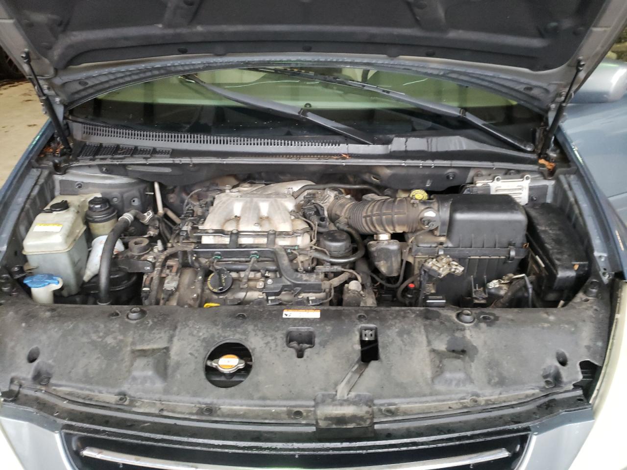 2007 Kia Sedona - Image 12