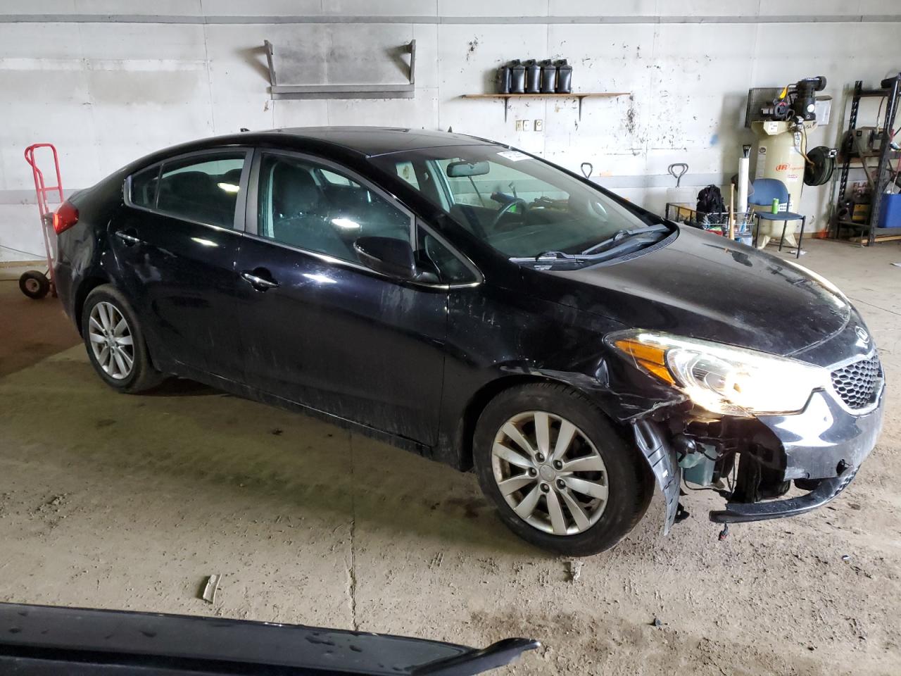 2015 Kia Forte - Image 4