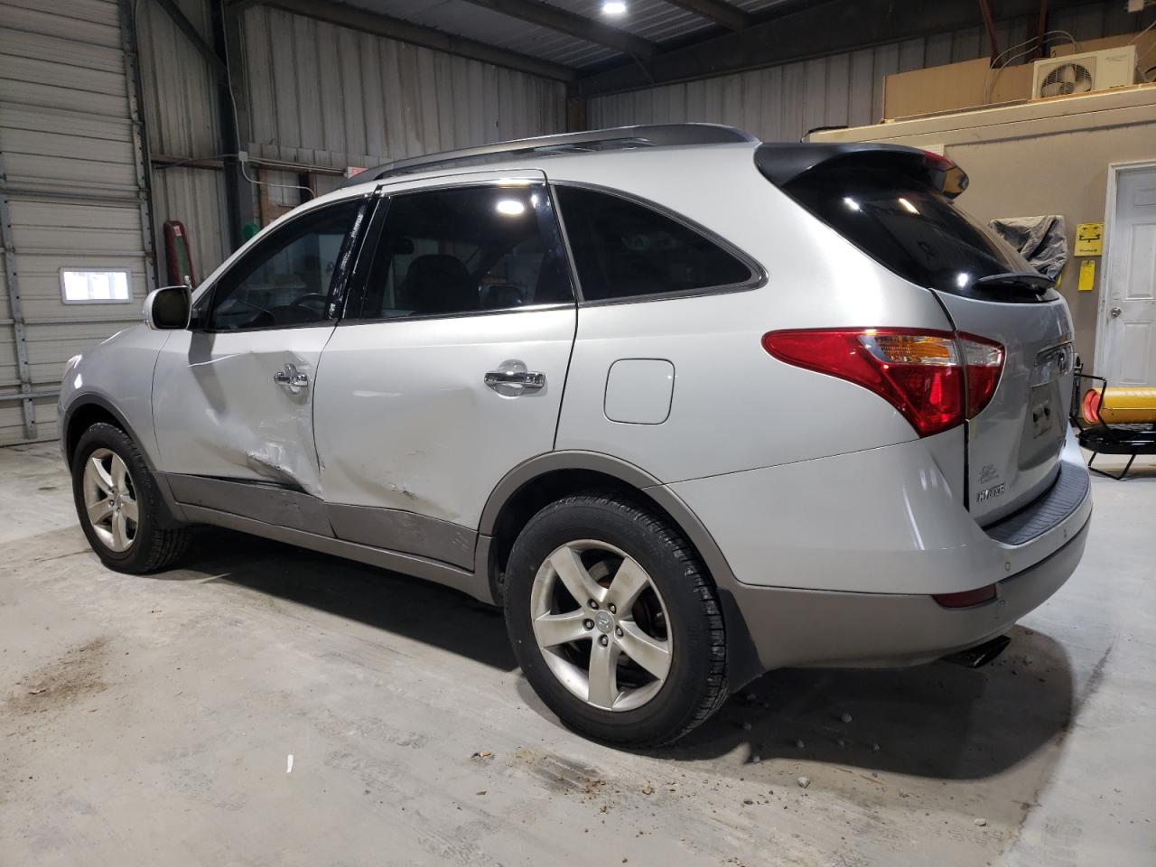2010 Hyundai Veracruz - Image 2
